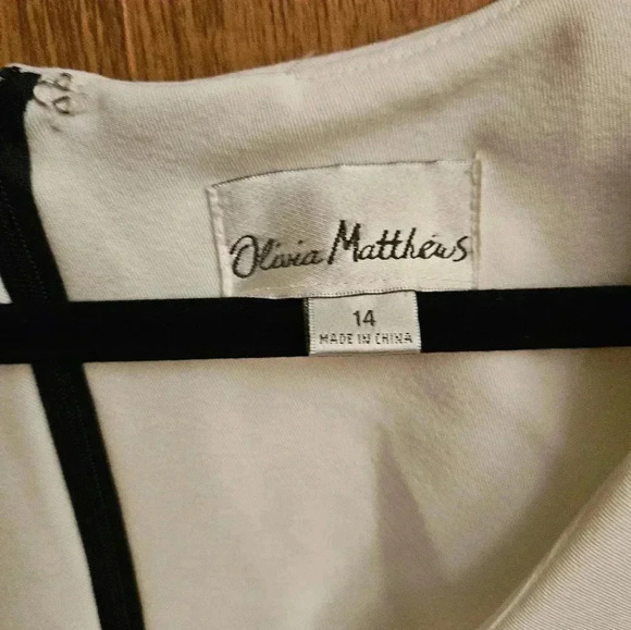 Olivia Matthews Classic Cap Sleeve Sheath Dress (sz 14) - Picture 2 of 6